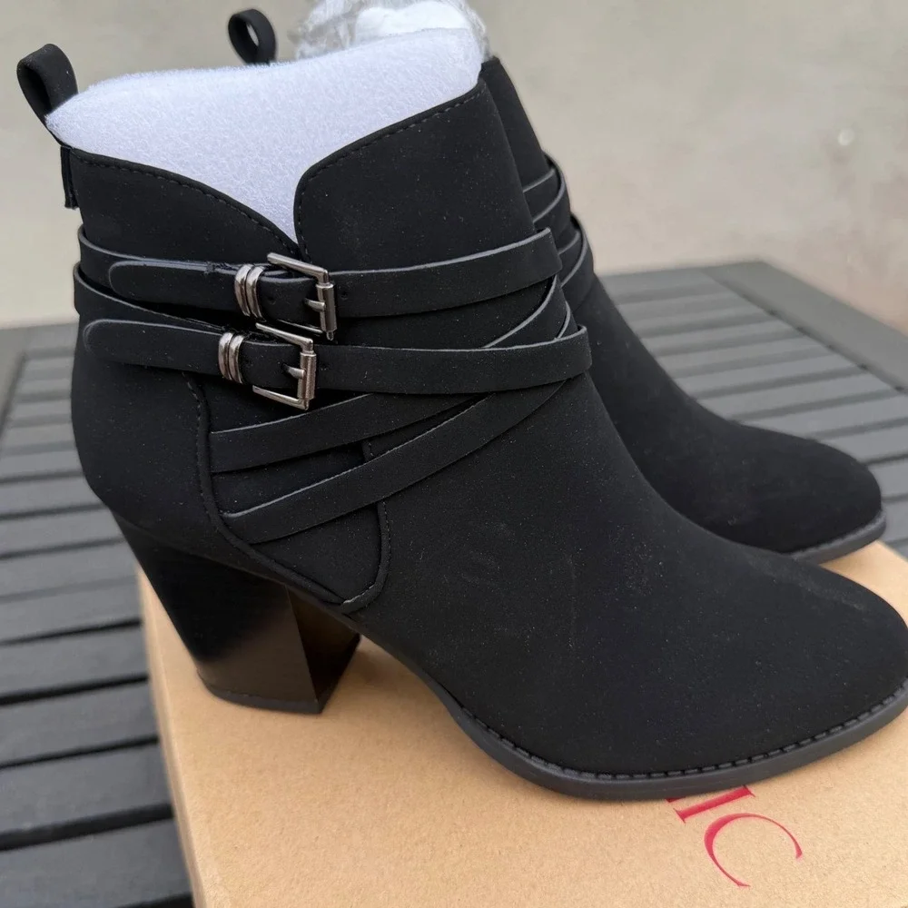 NEW Black Faux Suede Ankle Boots Women Size 6 Minimalist Office Capsule Career